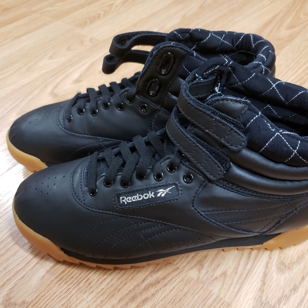 Reebok freestyle hi B/M/G women 9